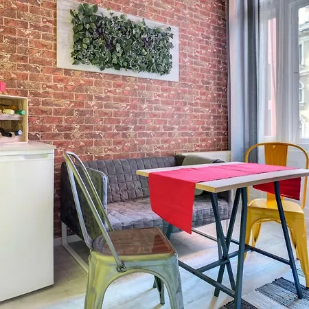 Апартаменты The Red - Industrial Studio In The Center Of Будапешт